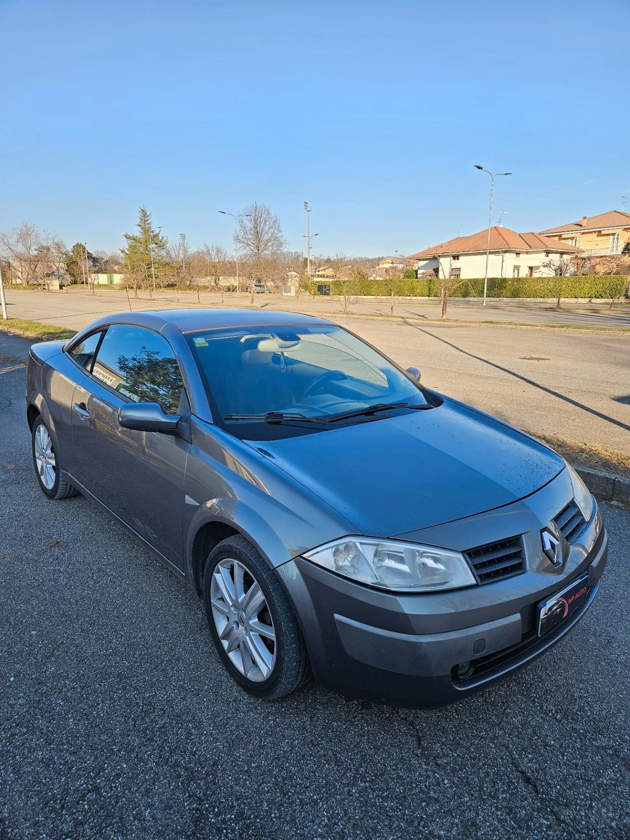 Renault Megane cabriolet NEOPATENTATI