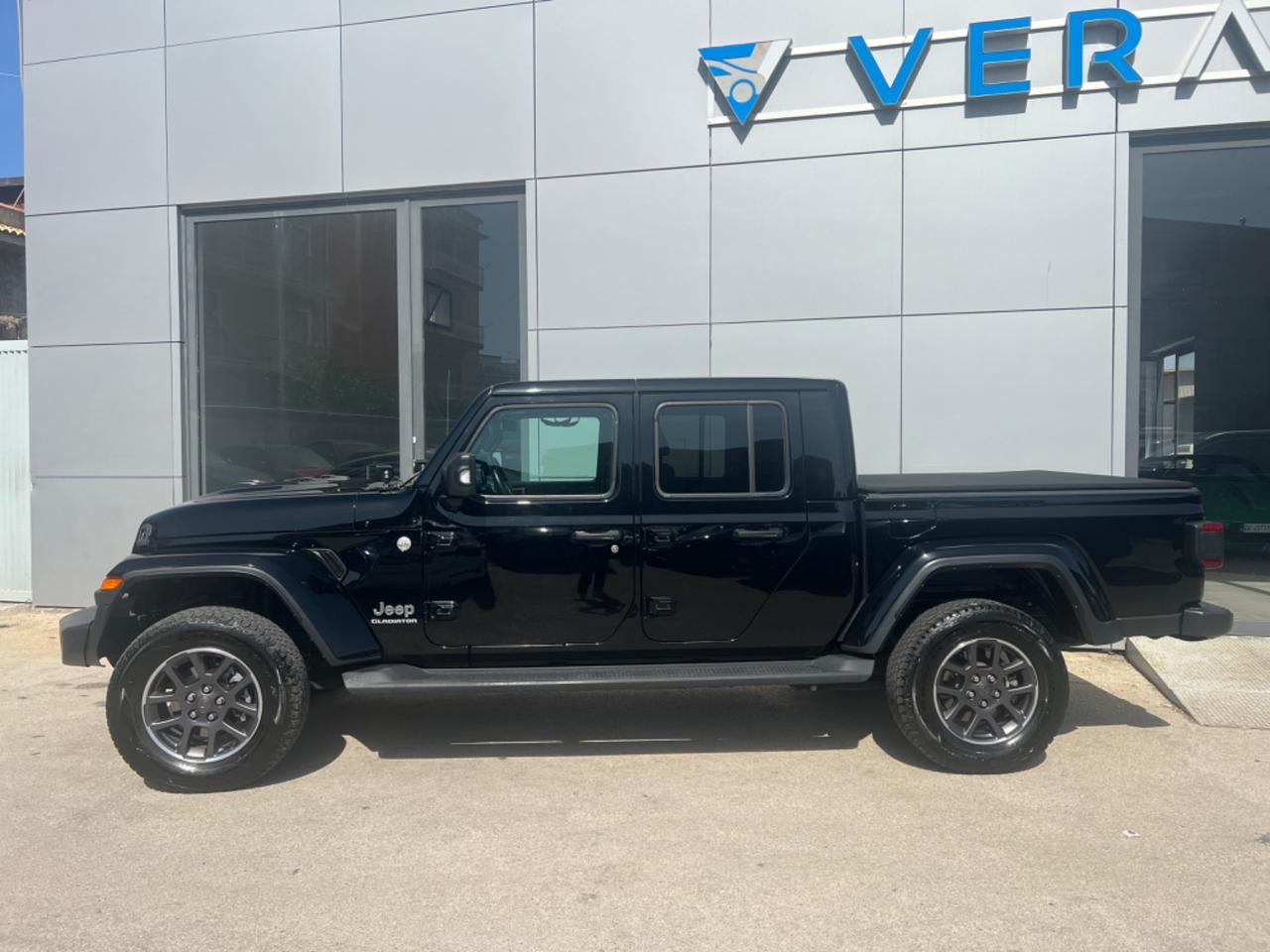 Jeep Gladiator 3.0 V6 Overland 4wd auto AUTOCARRO