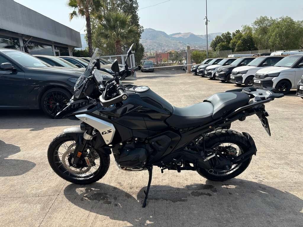 Bmw R 1300 GS Triple Black 2026 KM 0 Tua a solo 239 Euro al mese