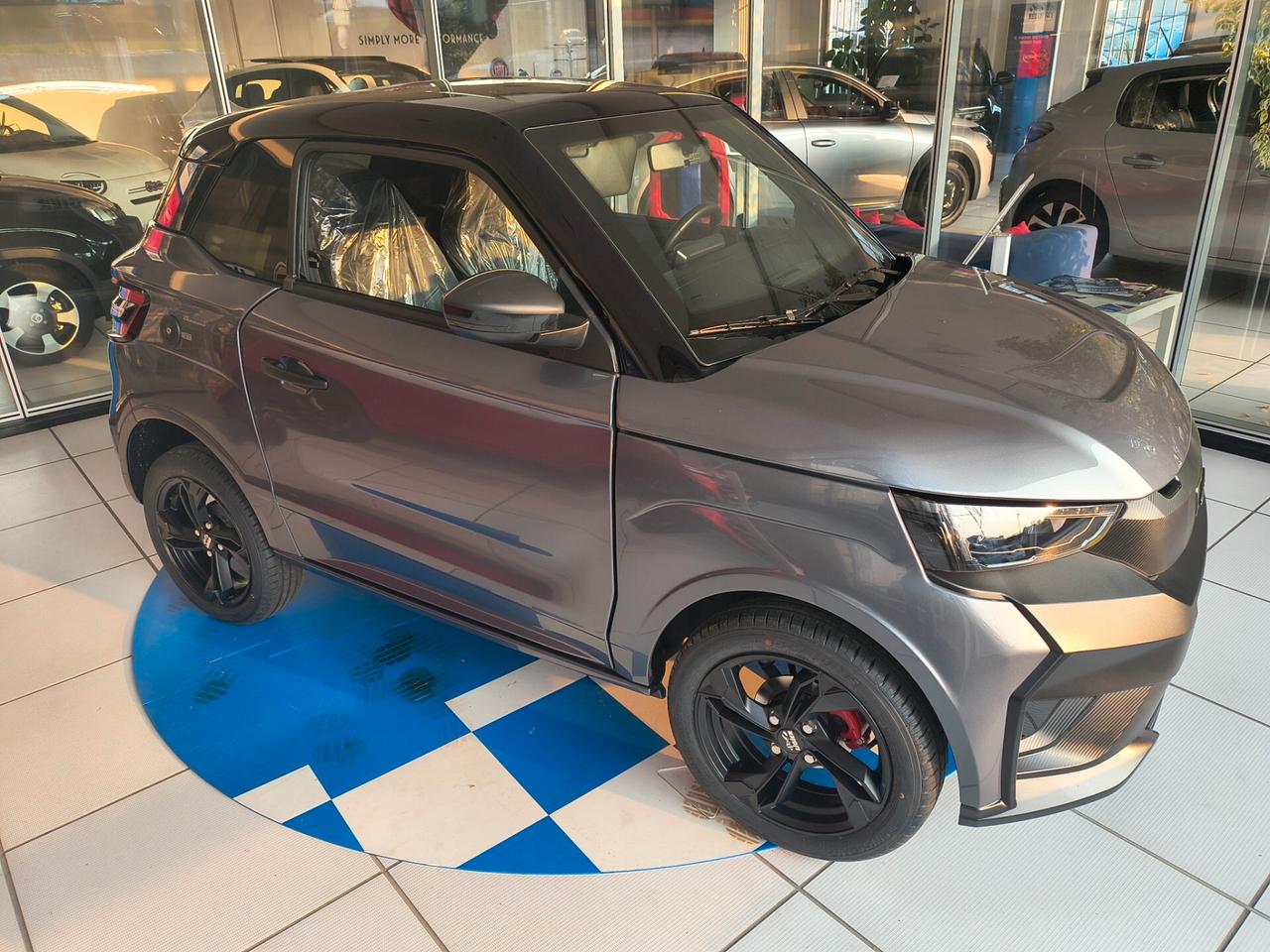 LIGIER JS50 DCI Elite Confort con servosterzo e clima