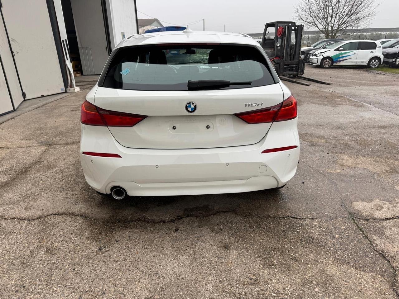 BMW 116 d F40 auto - START INCIDENTATA