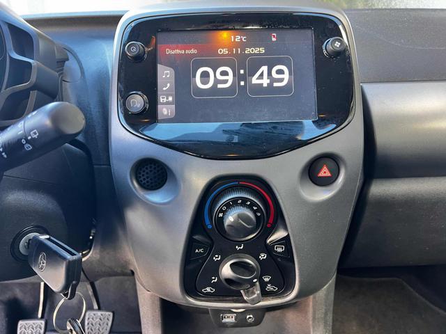 TOYOTA Aygo Connect 1.0 VVT-i 72 CV 5 porte x-clusiv