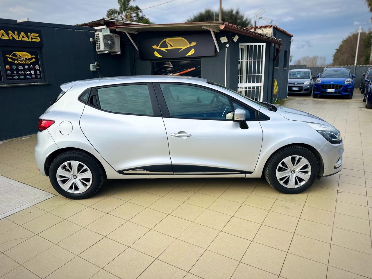 Renault Clio TCe 12V 90 CV 5 porte Life Garanzia 24 Mesi