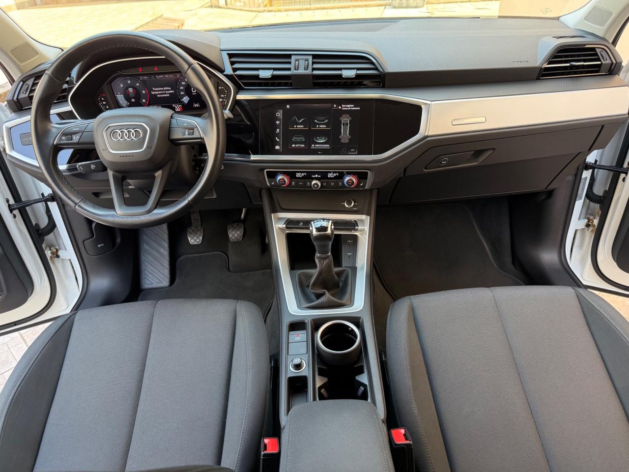 Audi Q3 35 TDI Business Advanced