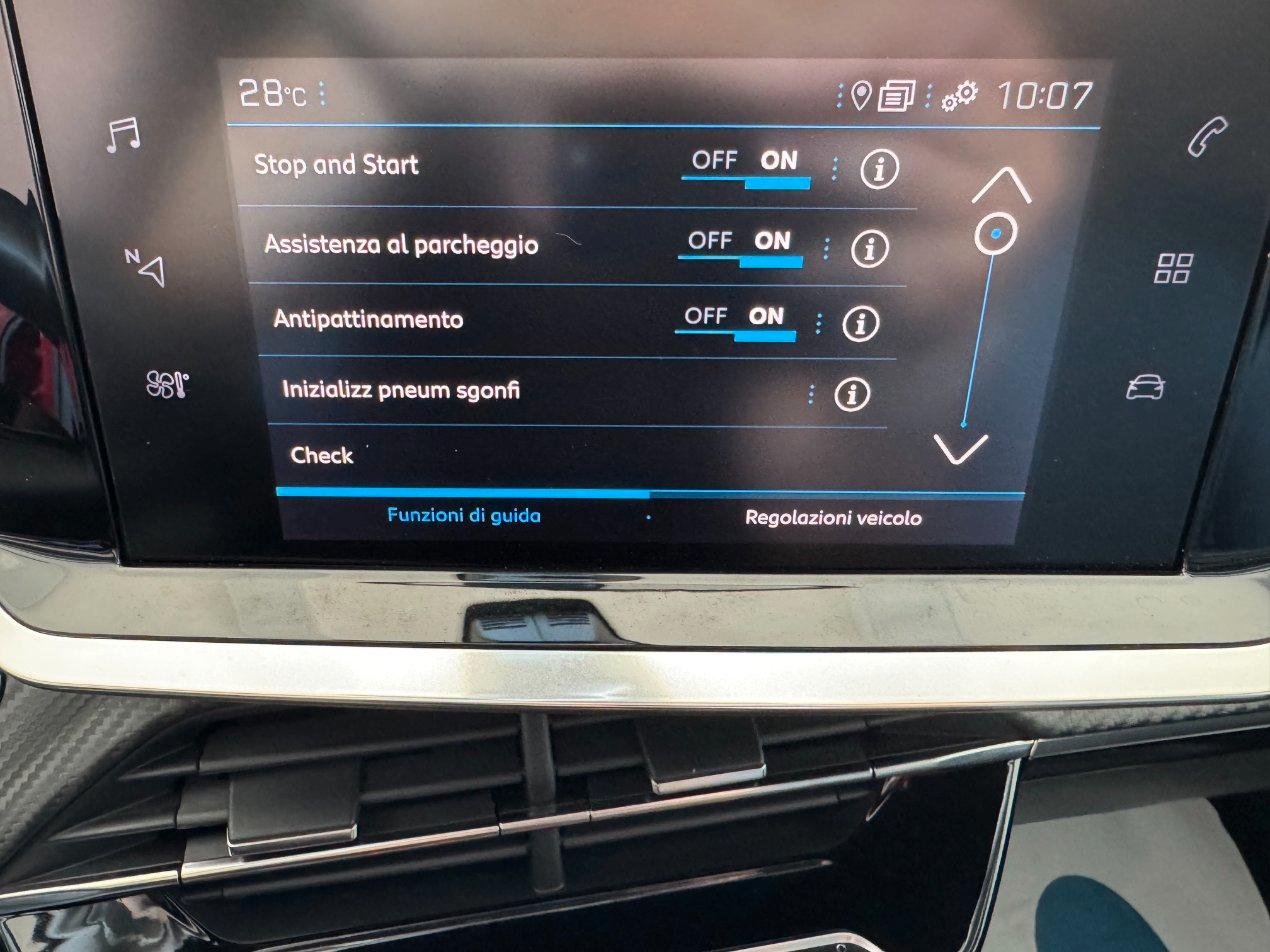 Peugeot 2008 1.2 GT Line 130cv Navi Carplay Uniprop