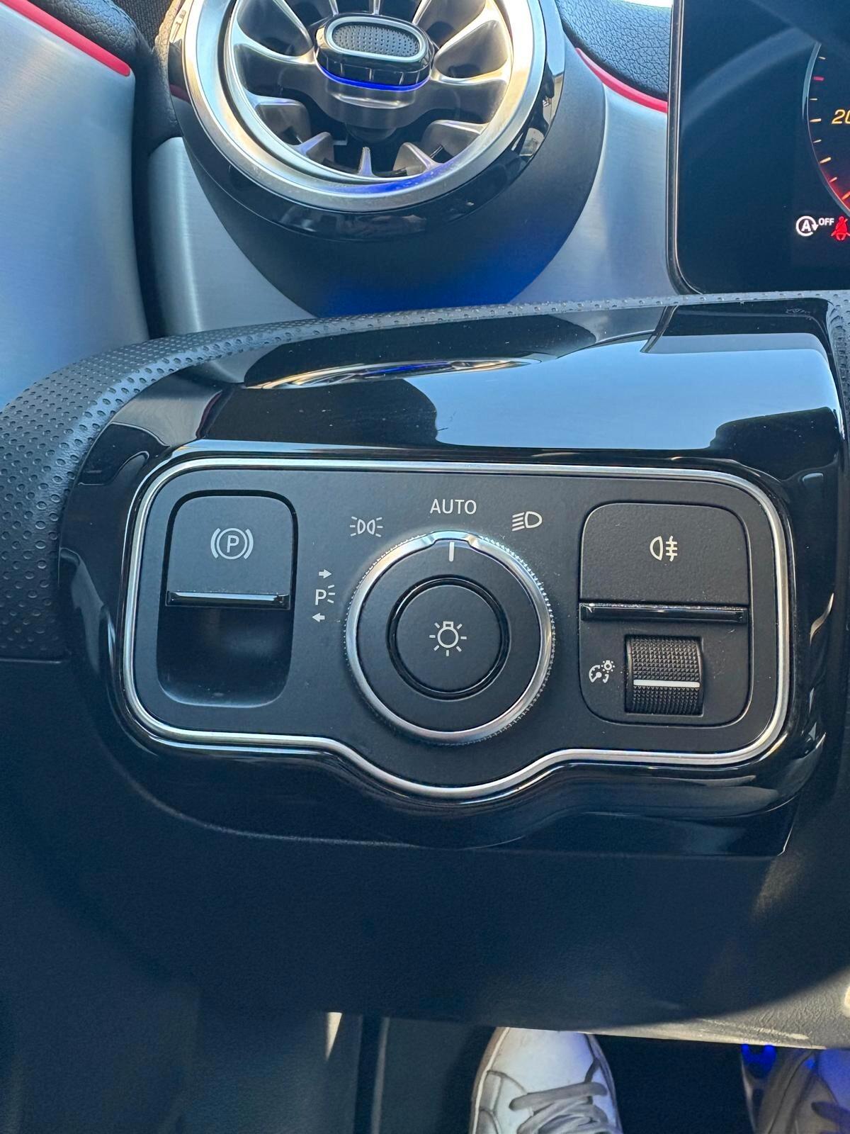 Mercedes-benz CLA 220 220D 4MATIC SHOOTING BRAKE AUTO