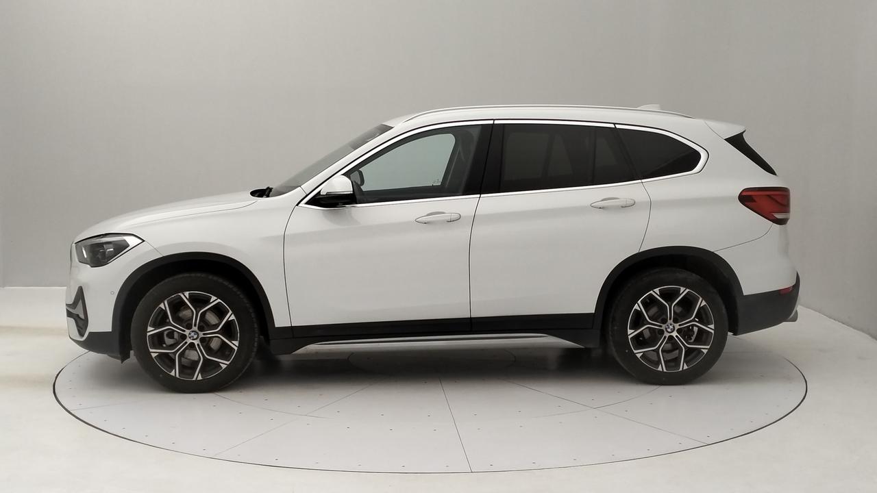 BMW X1 F48 - X1 sdrive18d xLine auto