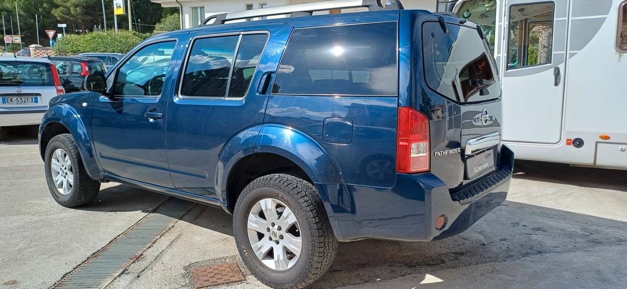 Nissan Pathfinder 2.5 dCi 4x4 7p
