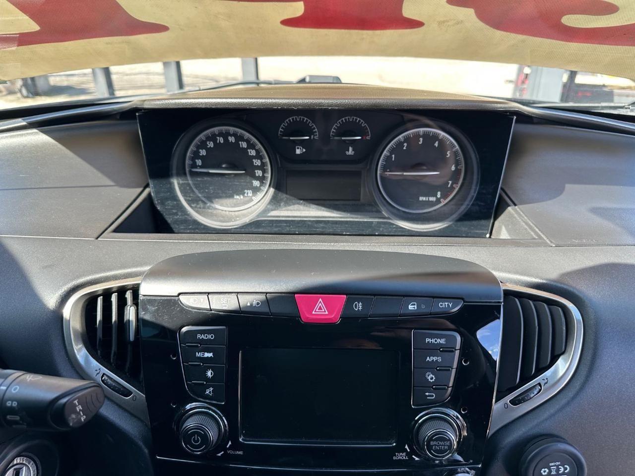 Lancia Ypsilon 1.2 GPL Gold