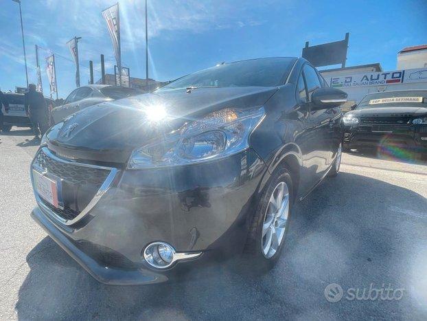 Peugeot 208 1.2 VTi 82 CV 5 porte Allure
