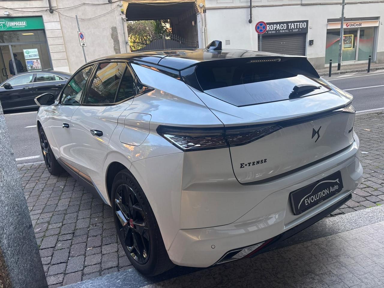 DS4 E-Tense 225 Cross Opera