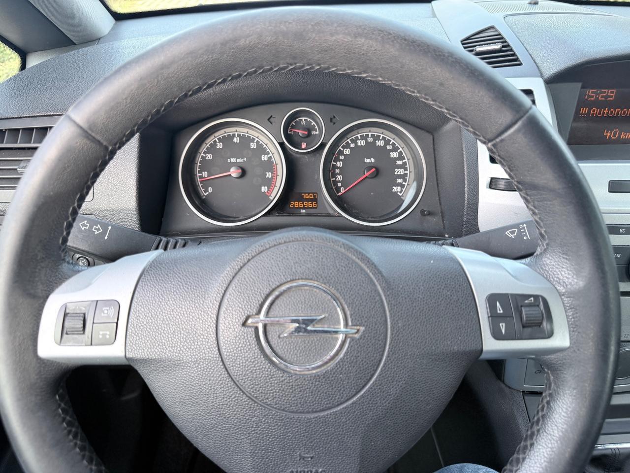 Opel Zafira 1.6 16V VVT Cosmo