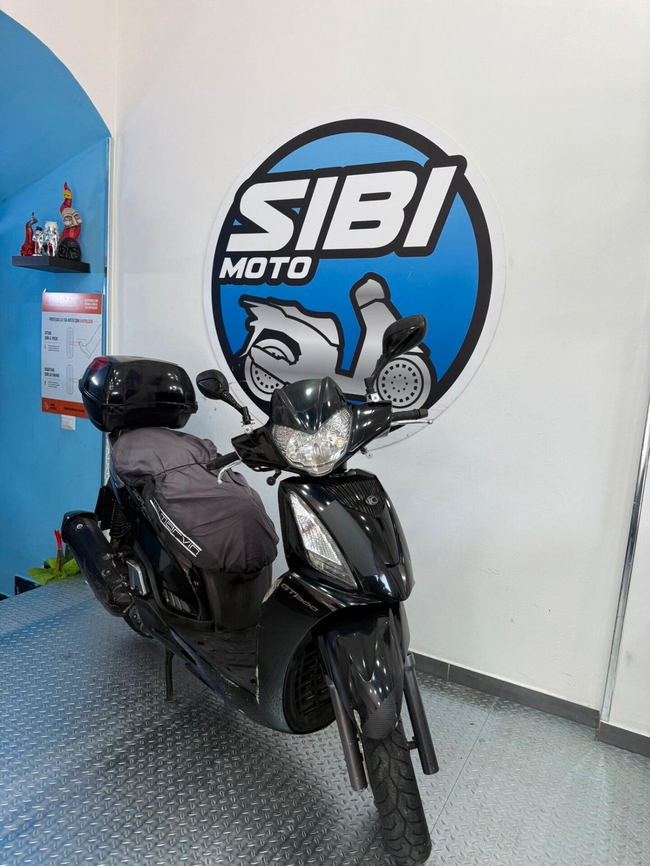 Kymco People GT 300