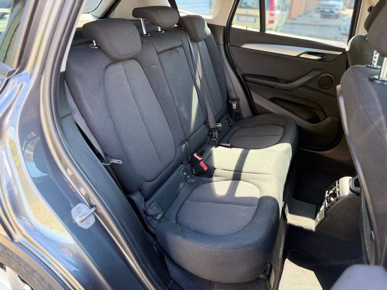 Bmw X1 Business 18 d #11315