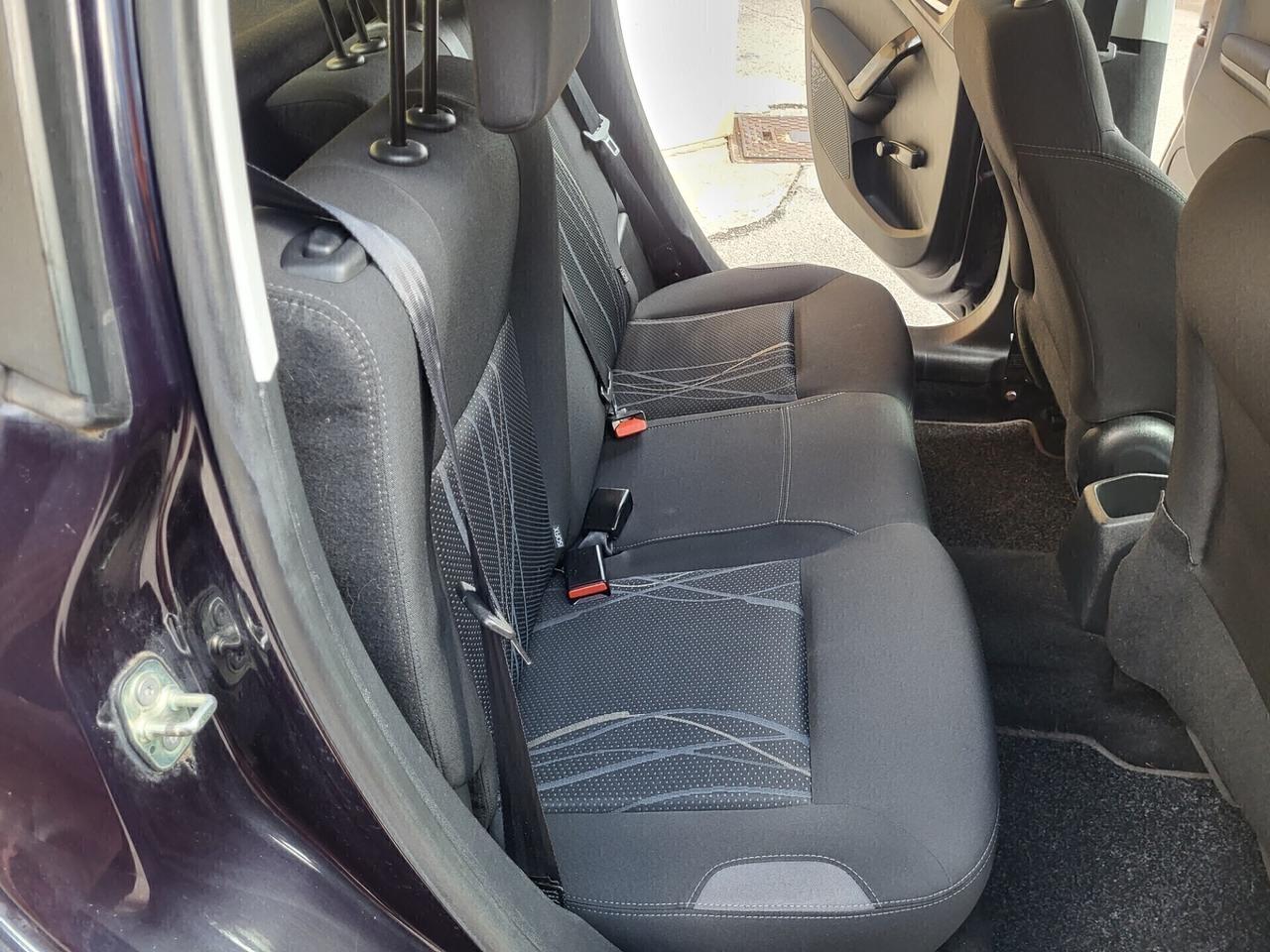 PEUGEOT 208 1,4 HDI-UNICA PROPRIETAR-4 REVISIONI