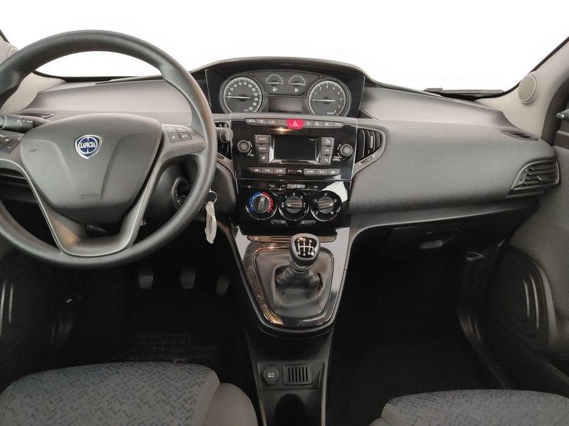 Lancia Ypsilon 1.0 FireFly 5 porte S&S Hybrid Silver