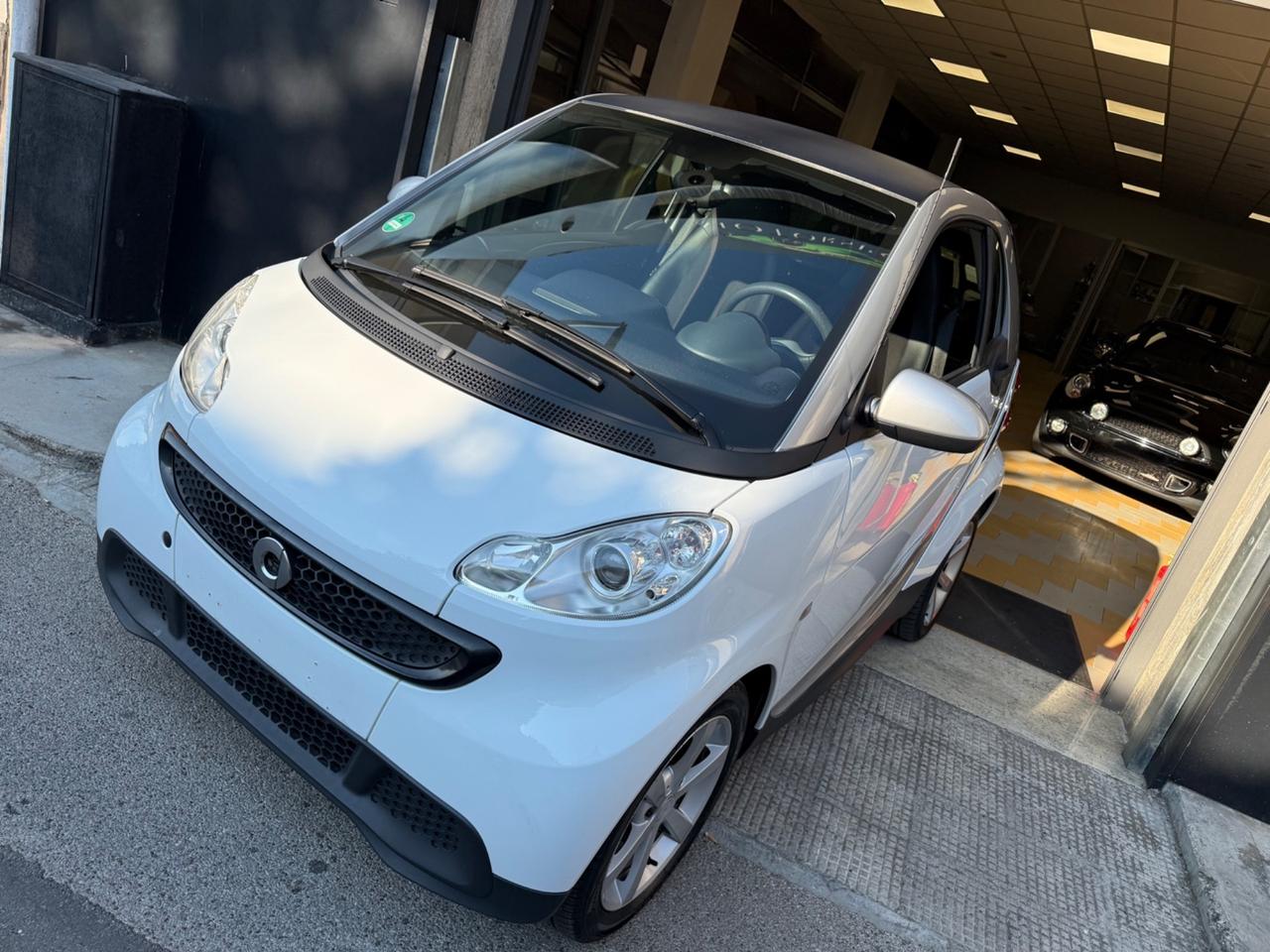 Smart ForTwo 1000 45 kW MHD coupé pure