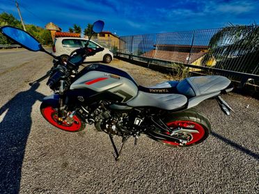 YAMAHA MT-09 UNI PRO ANNO 2019