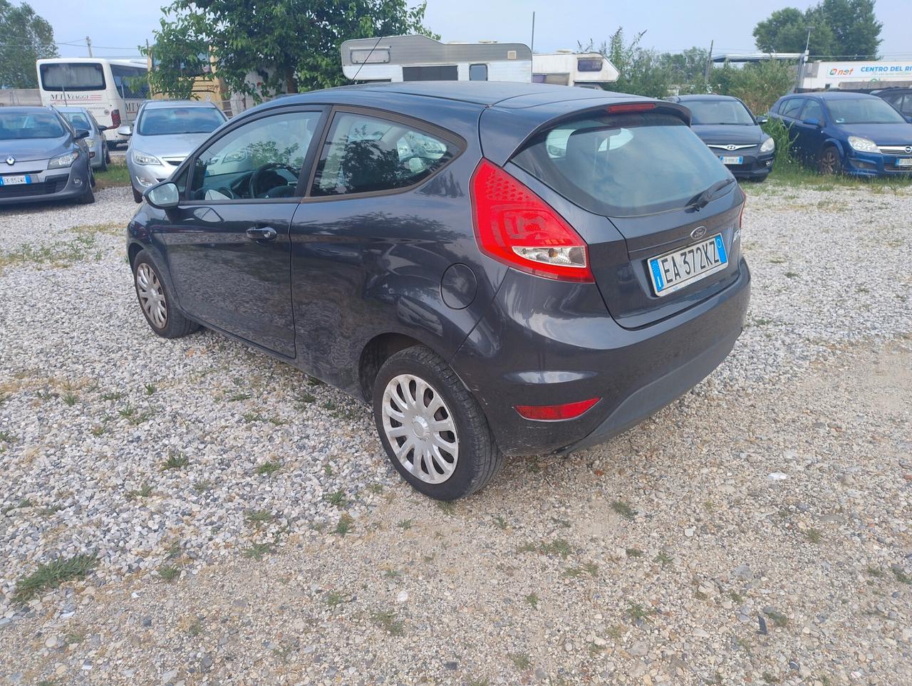 Ford Fiesta 1.4 3 porte Bz.- GPL Titanium