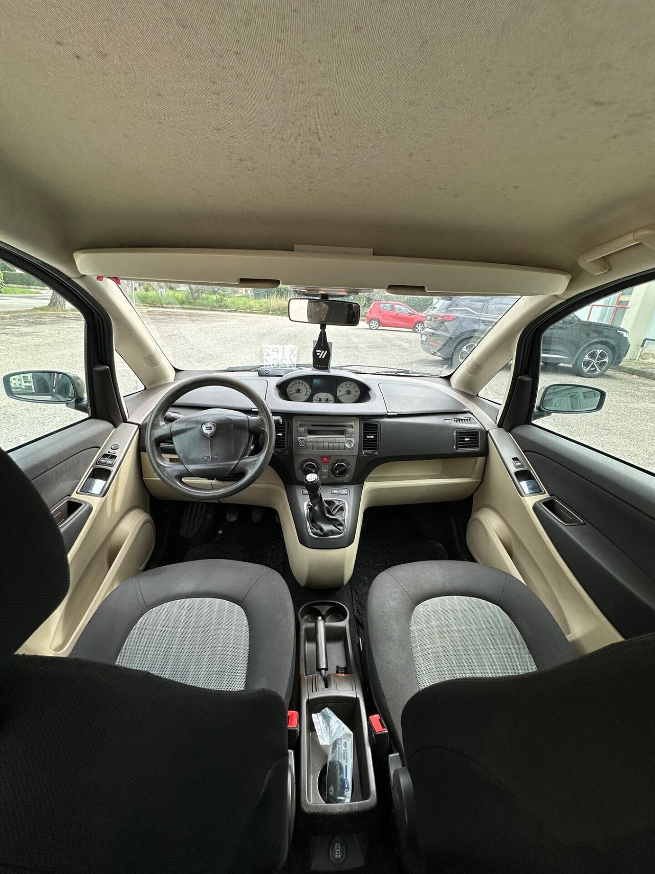 Lancia MUSA 1.3 diesel 16V 90 CV neop. 2007