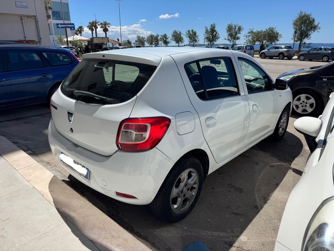 Dacia Sandero 1.2 GPL 75CV