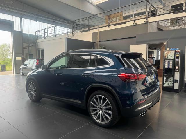 MERCEDES-BENZ GLA 200 d Automatic Premium