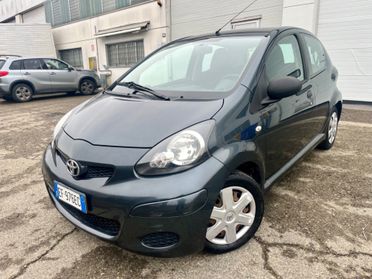 Toyota Aygo 1.0benz 2011 141.000km perfetta per neopatentati