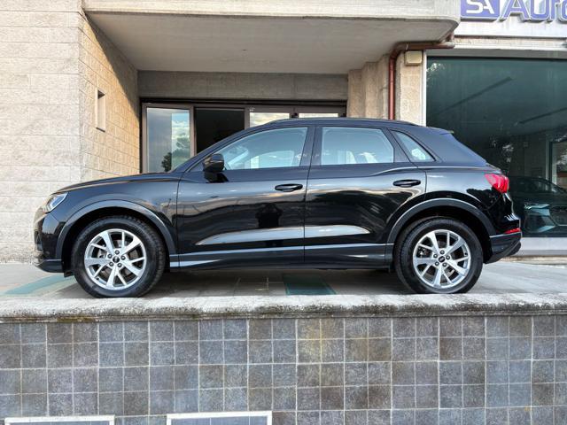 AUDI Q3 35 2.0 TDI S tronic Business Advanced