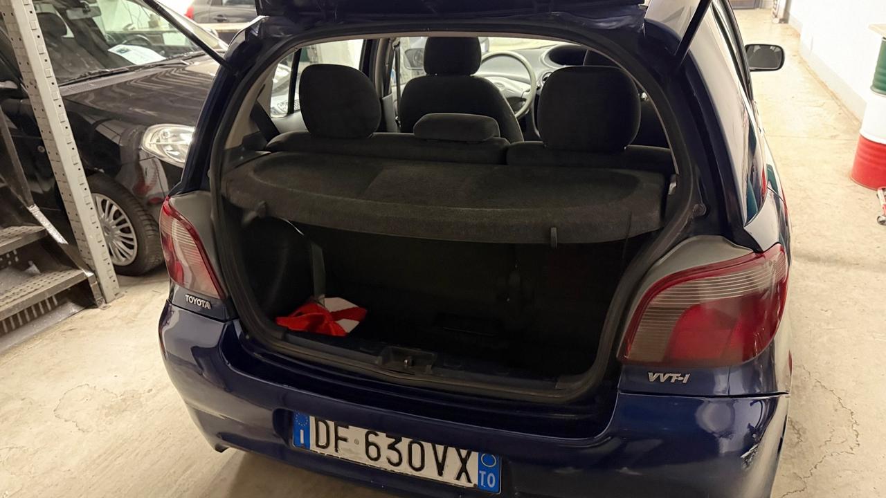 Toyota Yaris 1.0i 16V cat 5 porte