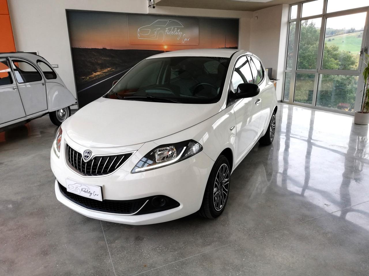 Lancia Ypsilon 1.0 FireFly 5 porte S&S Hybrid Ecochic Silver Unico Proprietario