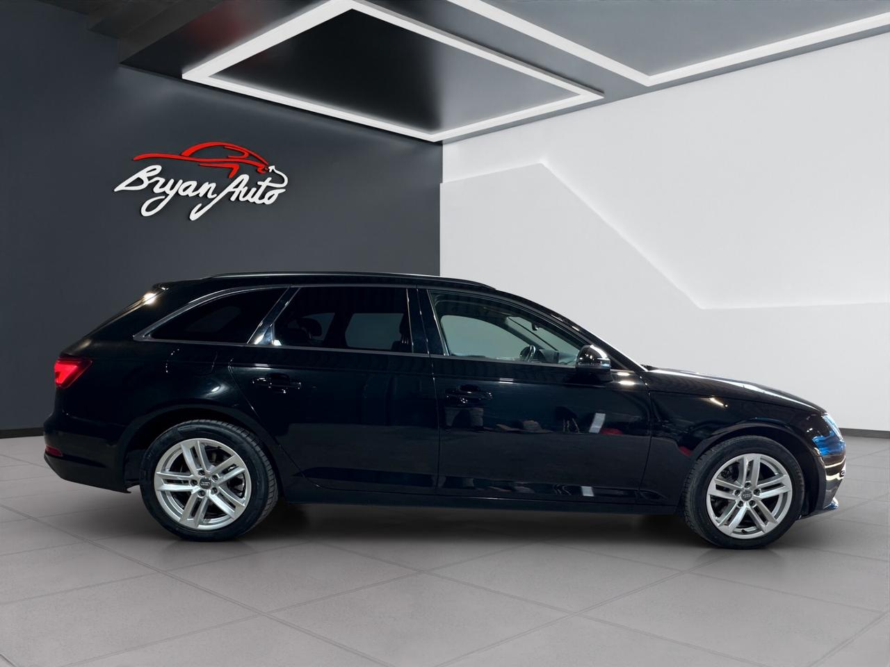 Audi A4 Avant 30 TDI S tronic Business