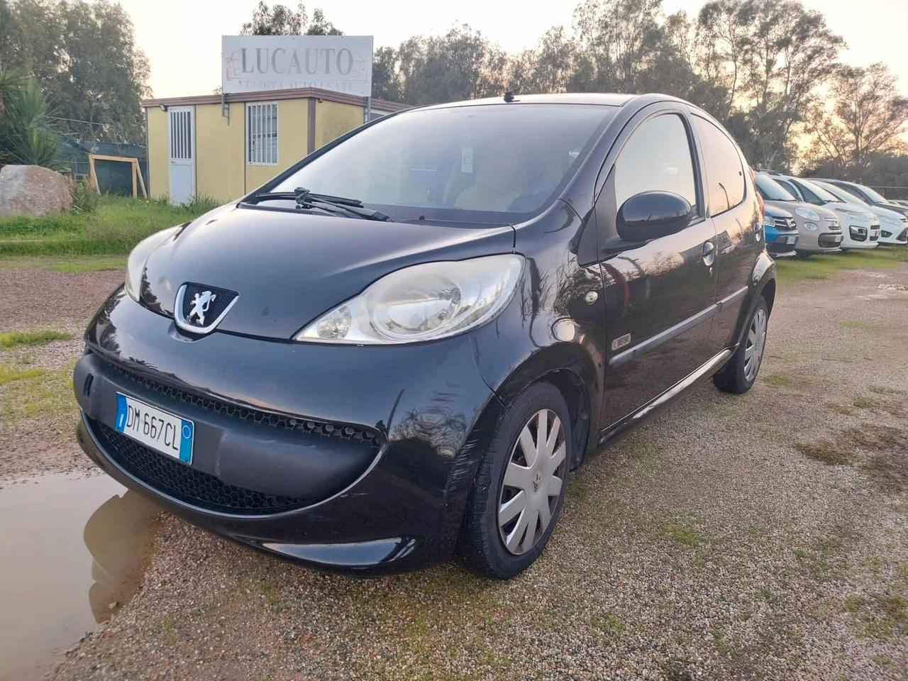 Peugeot 107 1.0 benz. 2008