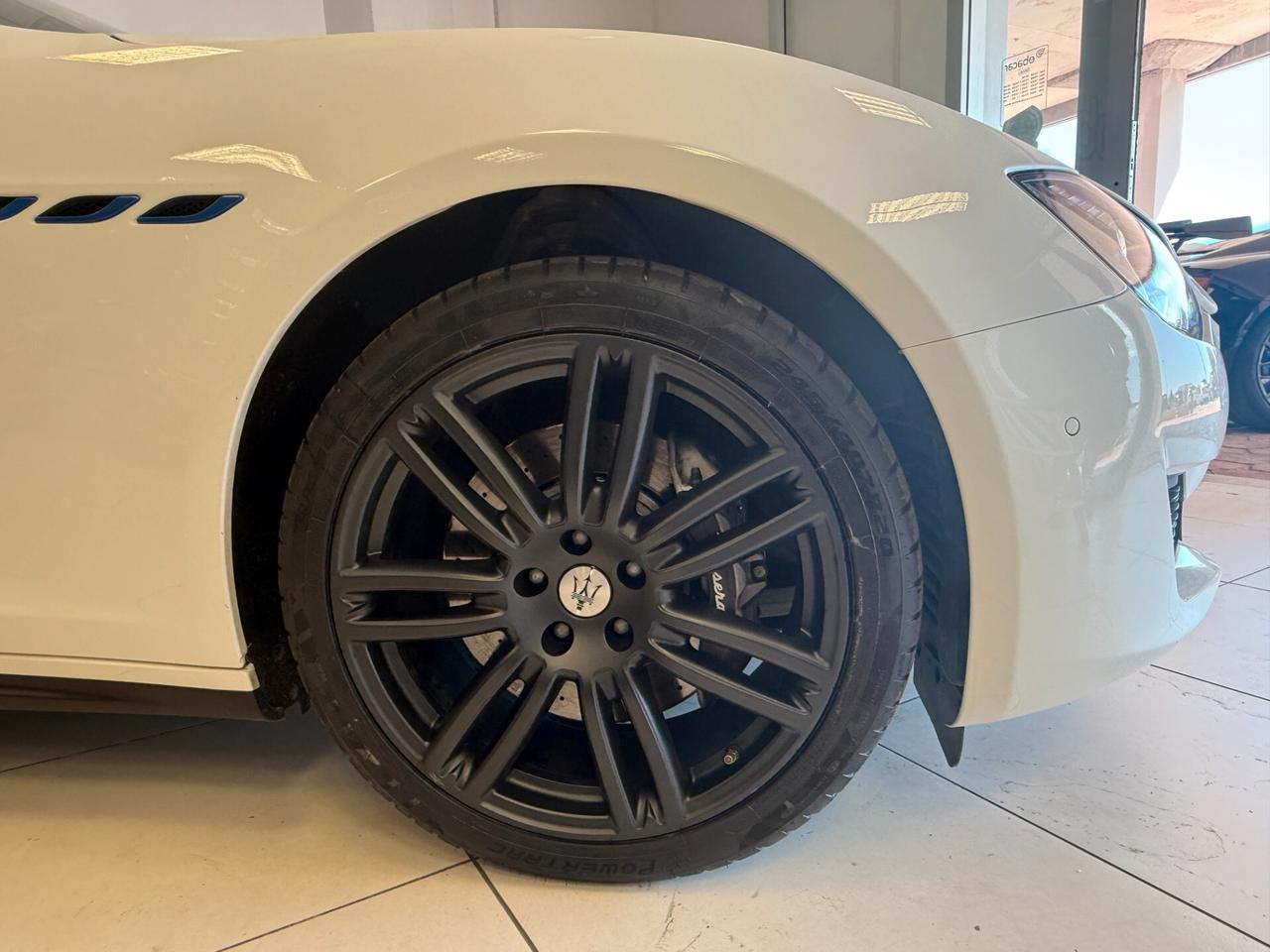 Maserati Ghibli L4 330 CV MHEV