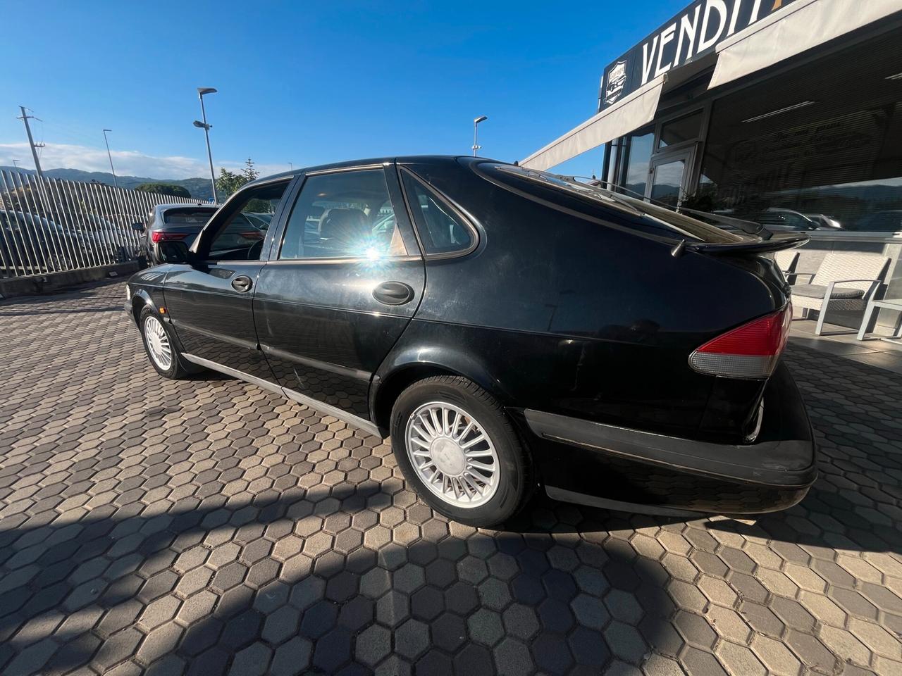 Saab 900 2.0i 16V cat 5 porte SE