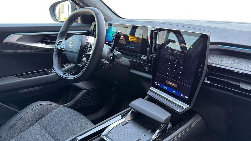 Renault Austral techno MY25 full hybrid E-Tech 200
