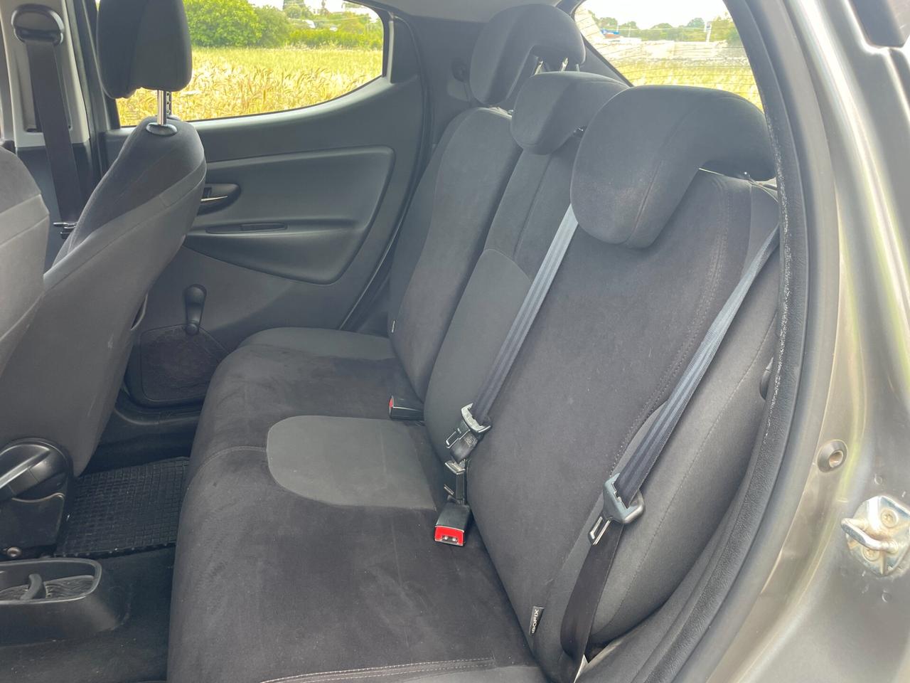 Lancia Ypsilon 1.2 69 CV 5 porte S&S Gold finanziabile