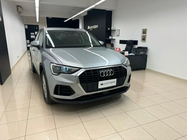 Audi Q3 35 TDI quattro S tronic Business