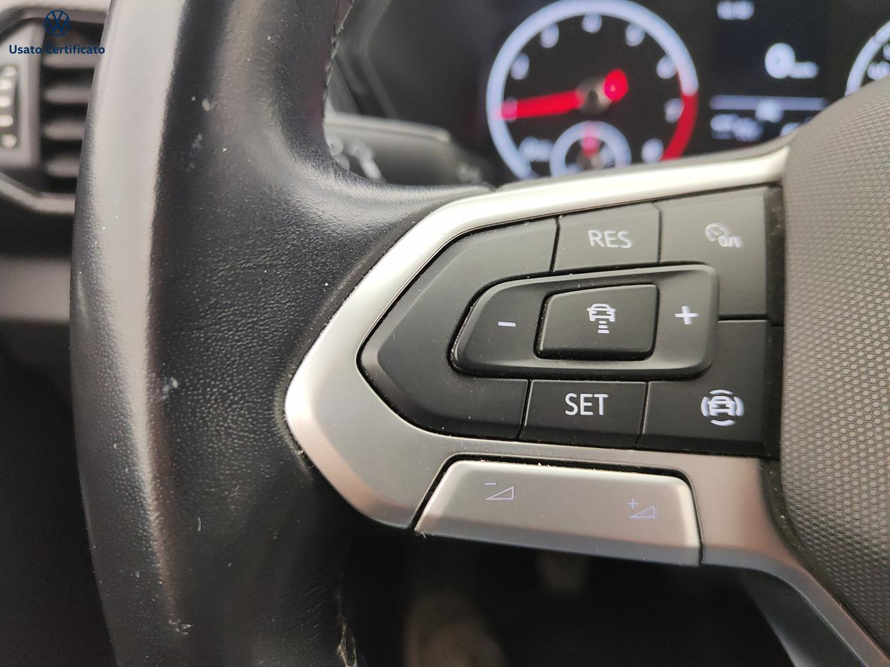 VOLKSWAGEN T-Cross - T-Cross 1.0 TSI Sport