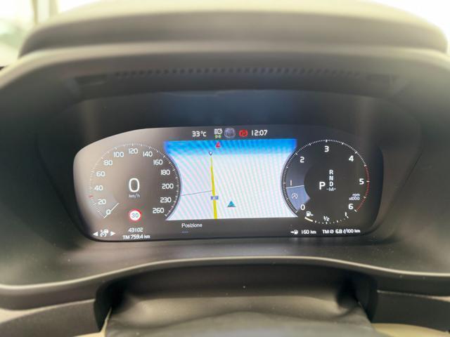 VOLVO XC40 D3 Geartronic Inscription (Pelle/Retro/APP/Led)