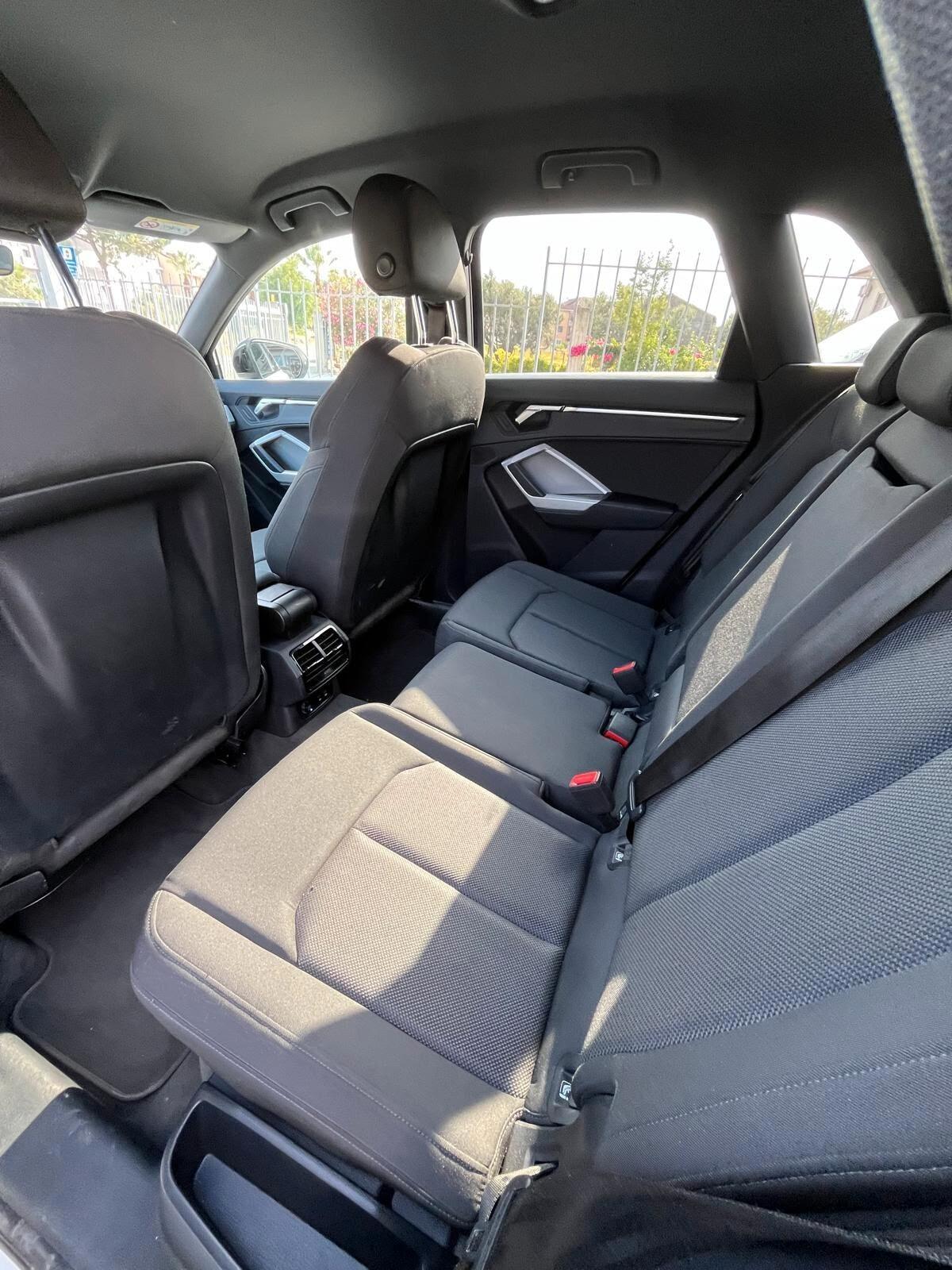 Audi Q3 45 TFSI e S tronic line edition