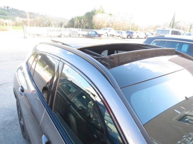 Mercedes-benz GLA 200 d Automatic Premium + TETTO