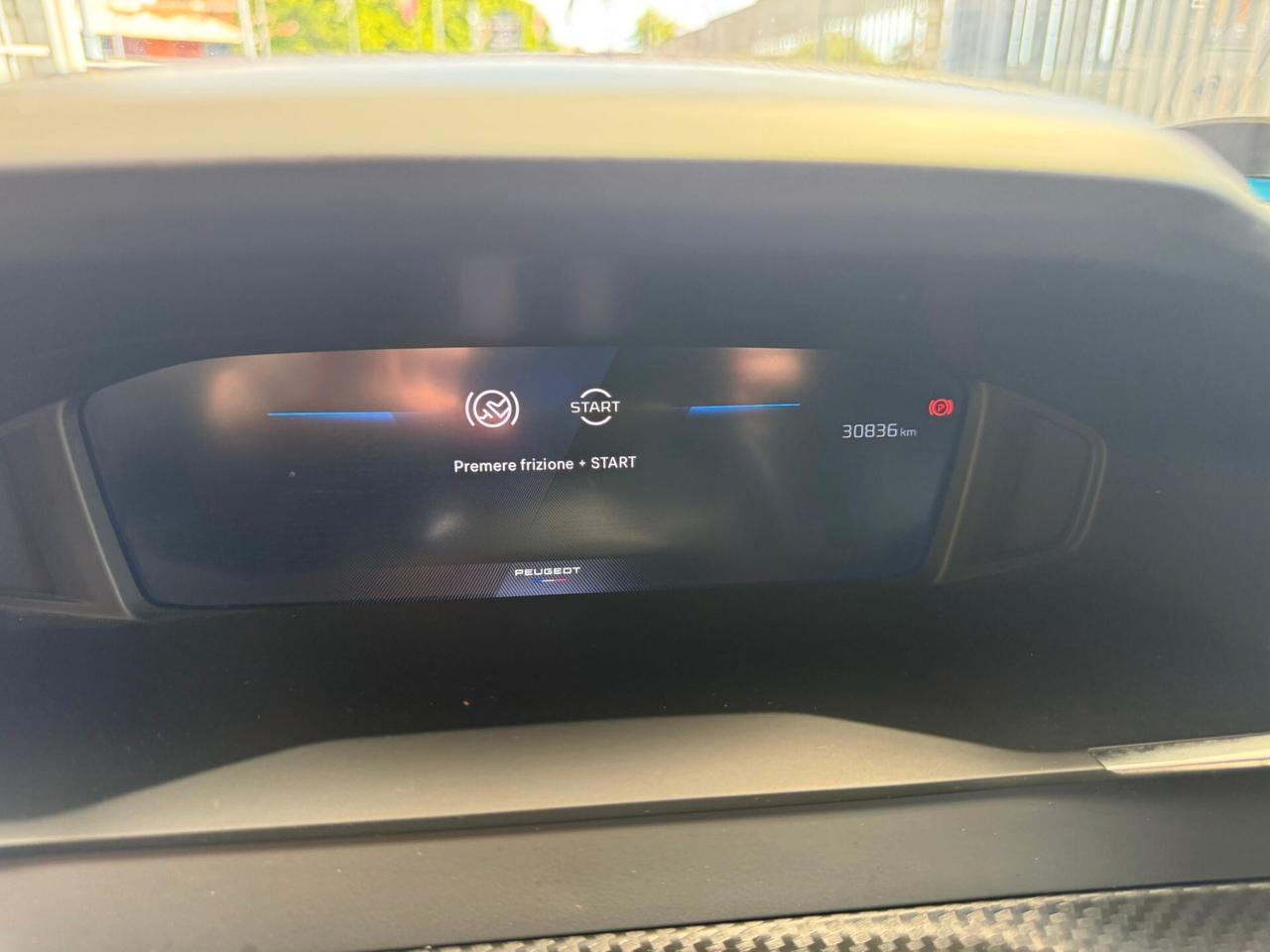 Peugeot 2008 PureTech 100 S&S Allure