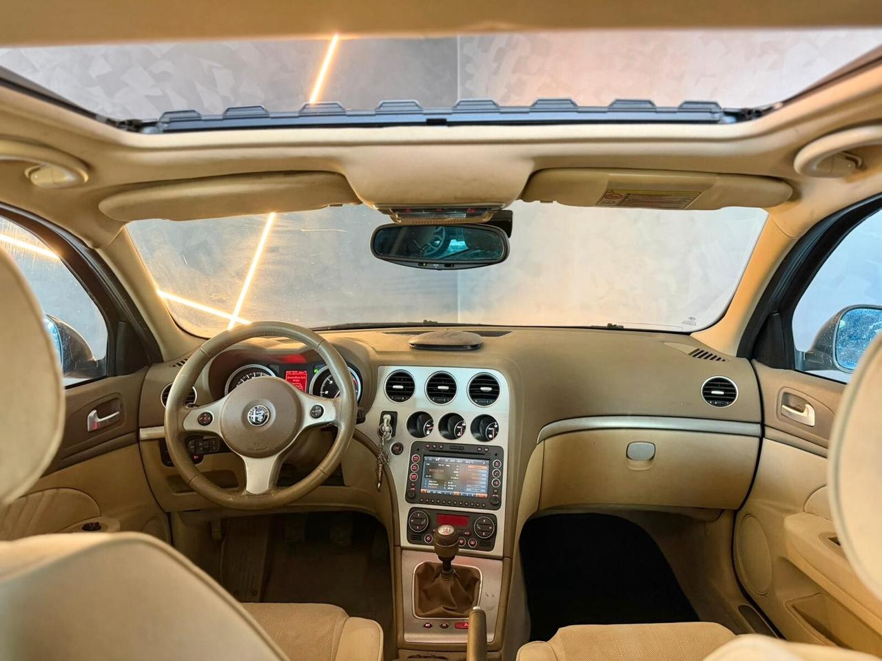 Alfa Romeo 159 1.9 JTDm 16V Sportwagon Distinctive