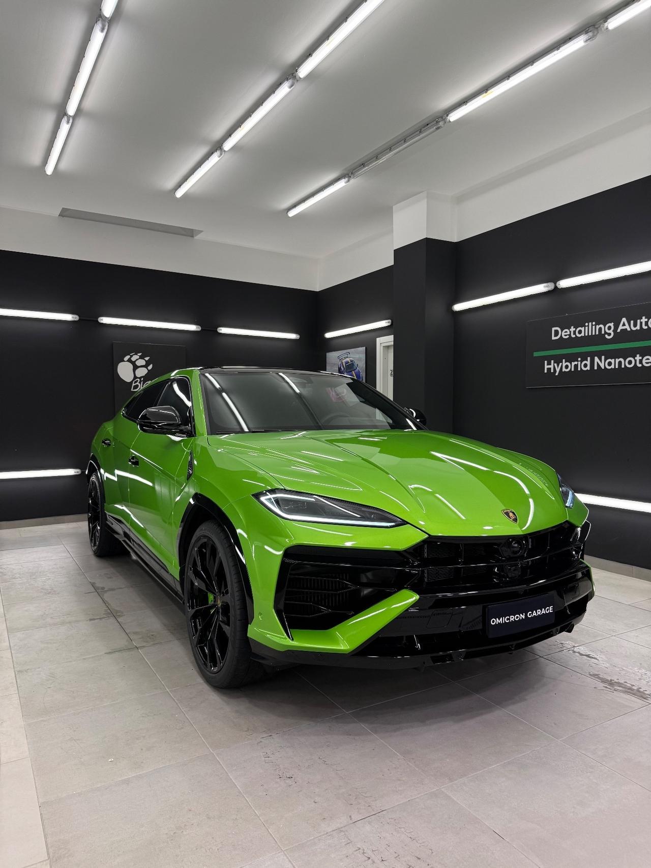 Lamborghini Urus 4.0 SE