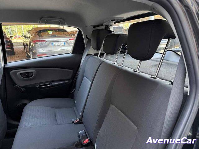 TOYOTA Yaris 5 p 1.5h AUTOMATICA X NEOPATENTATI PREZZO REALE