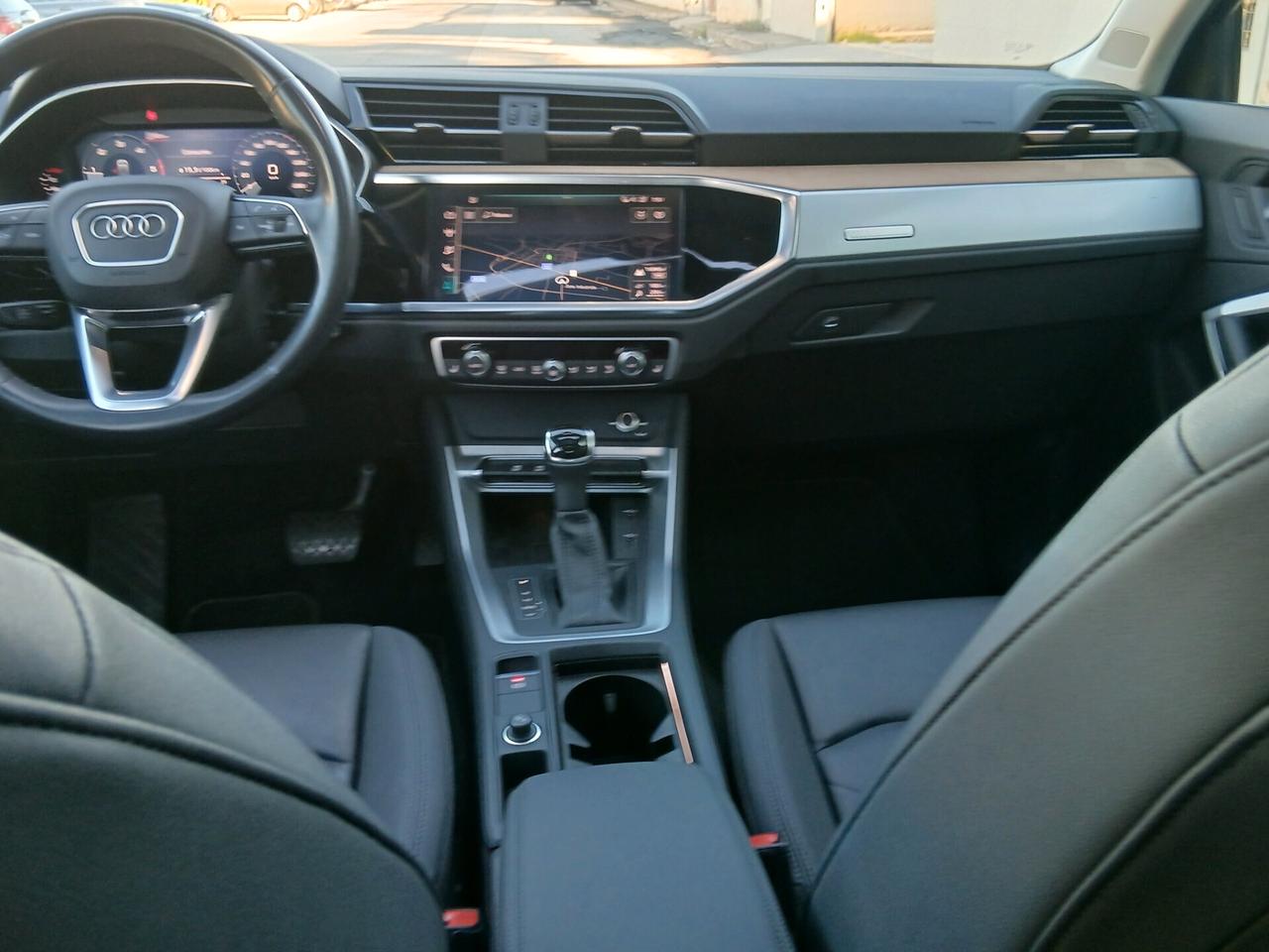 Audi Q3 35 TDI S tronic Business Advanced