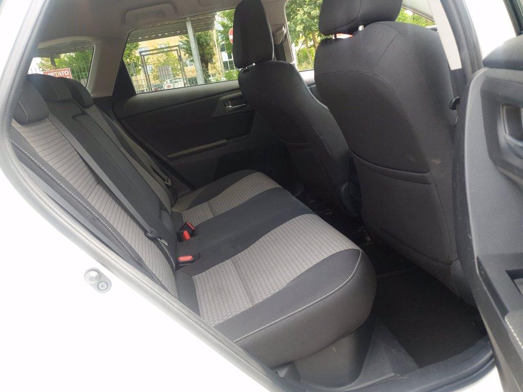 TOYOTA Auris touring sports 1.8h black edition cvt del 2017
