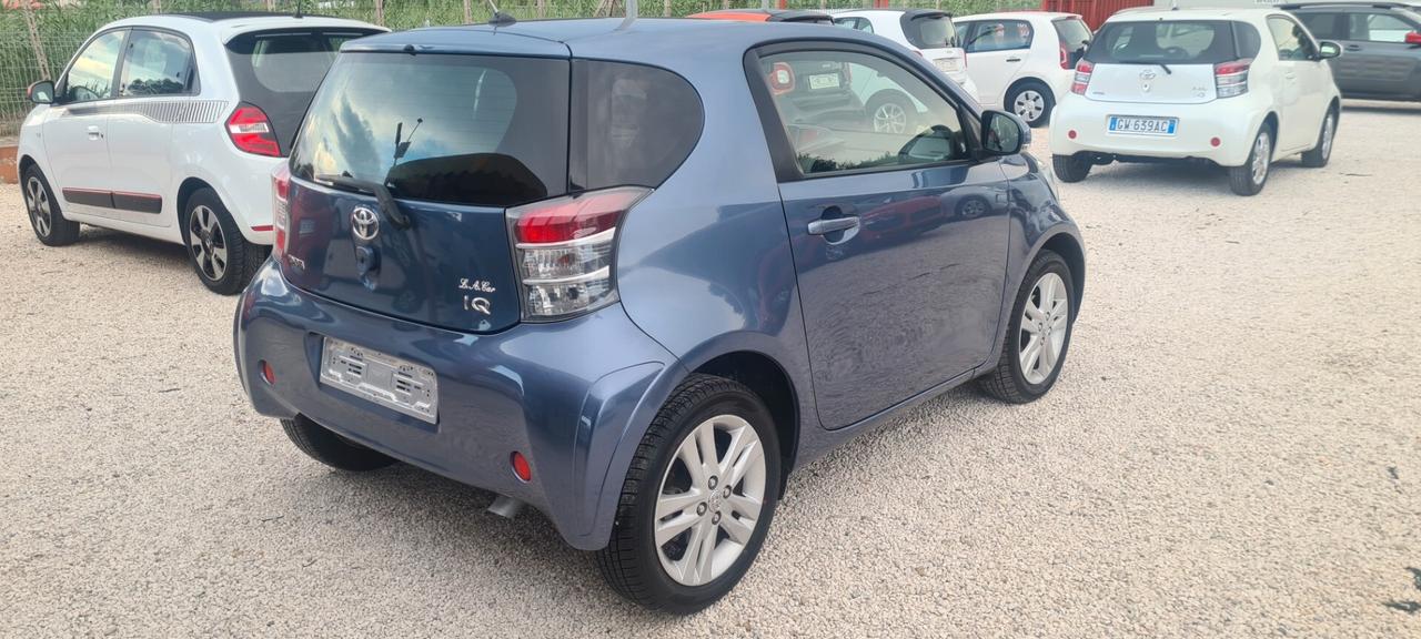 Toyota iQ 1.3 euro5 NAVI PREZZO REALE GARANZIA 12 MESI