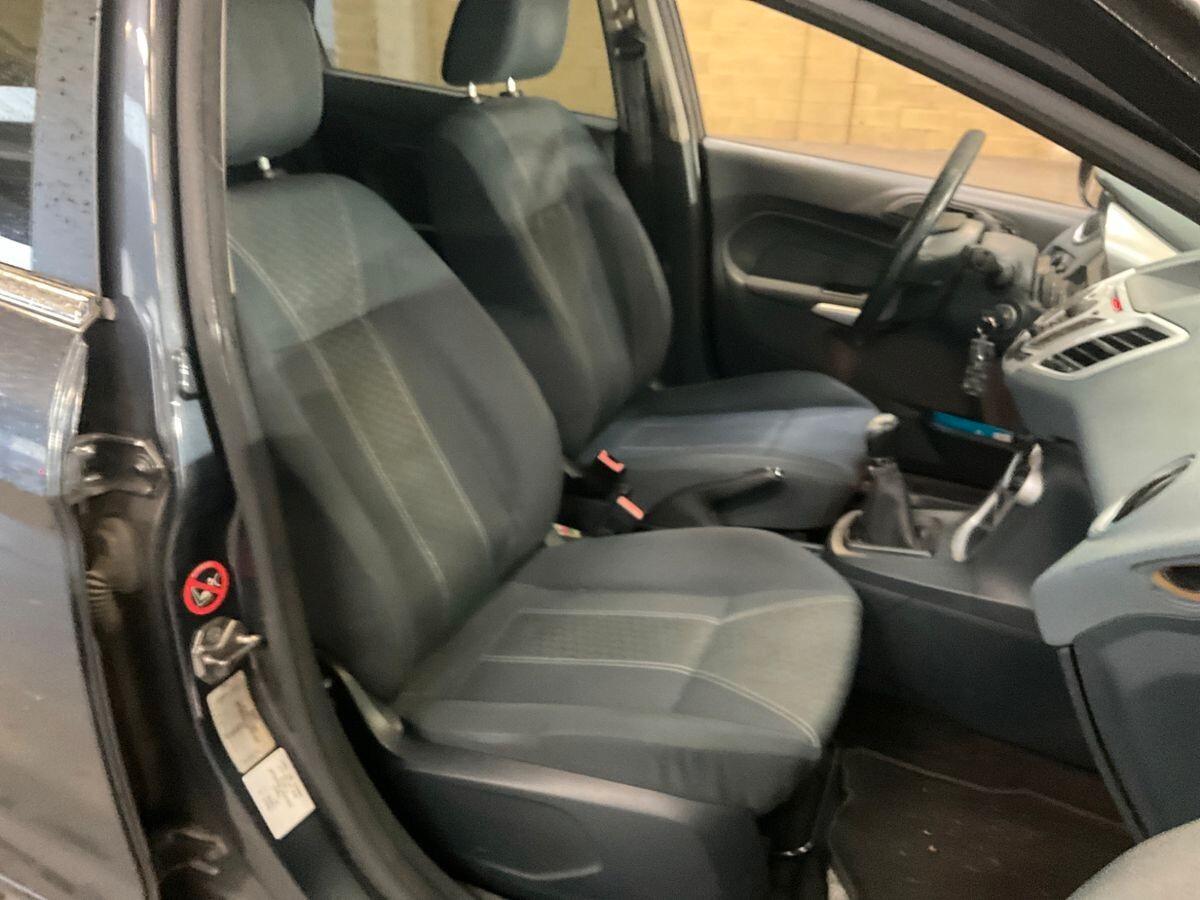 Ford Fiesta 1.4 5 porte Bz.- GPL Titanium