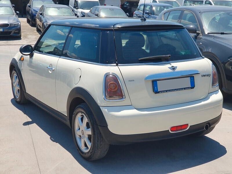 MINI Cooper D 1.6D 16V 110CV DPF PER NEOPATENTATI